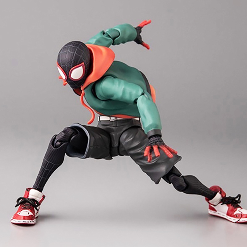 Sv Action Spiderman Miles Mora - Good Smile Company Figma recension och pris